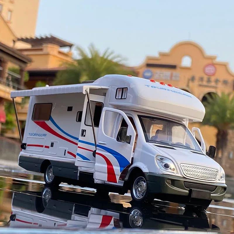 1:28 Diecast Luxury RV Recreational Vehicle Car Model Metal Camper Van Motorhome Touring Car Model Sound and Light Kids Toy Gift — view 2
