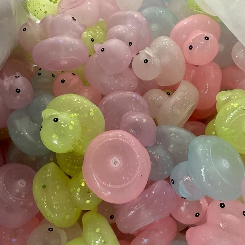 1-100Pcs Jelly colored Rubber Ducks Mini Duck Party Favors Bulk Ducks Summer Pool Floating Toys Rubber Ducks Birthday — view 4