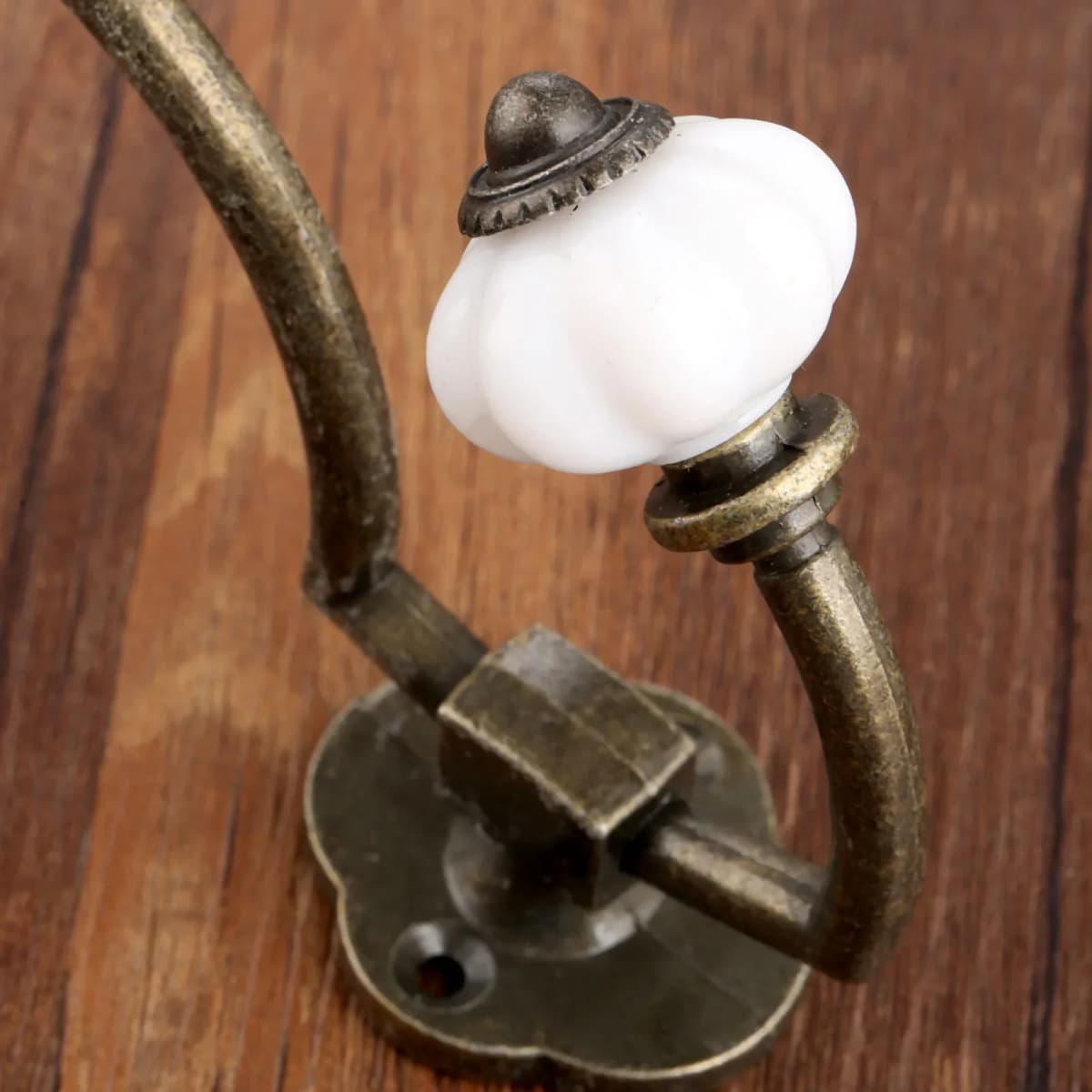 1Pc Antique Bronze Door Hanger Hooks Bathroom Wall Hanger Hats Bag Keychain Alloy Hook Coat Wall Hooks with Screws 125*95mm — view 5