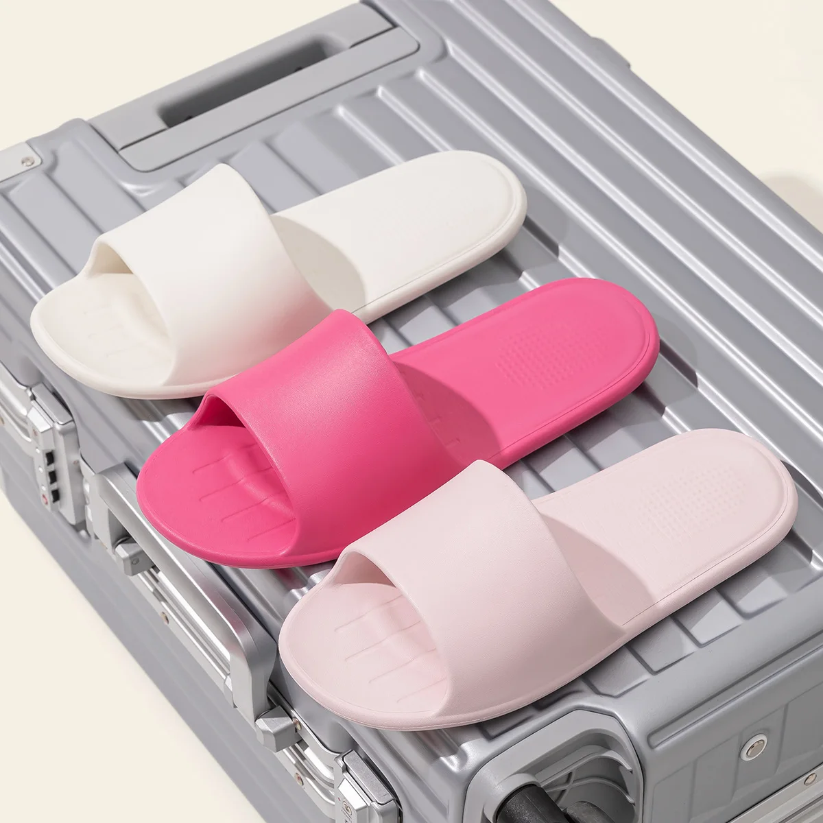 EVA Convenient Slippers Easy To Fold Travel Indoor Slippers Comfortable Light Casual Slippers — view 2