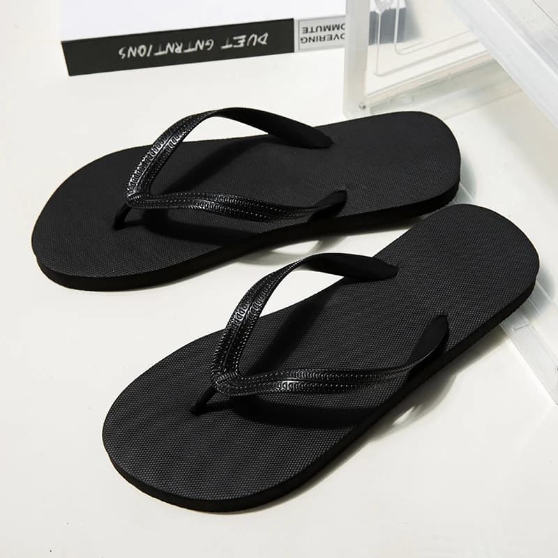 Casual Slippers for Men and Women Trend Lightweight Flip Flops Man New Fashion Holiday Comfortable Outdoor Beach Shoes Slippers — view 5