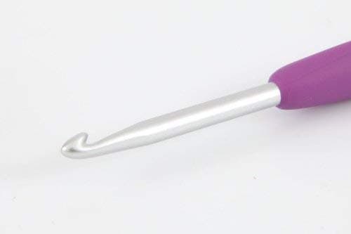 Clover 1045/G Purple Amour Crochet Hook, Size G, 4.0mm — view 3
