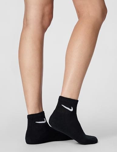 Nike Unisex Everyday Cushioned Training Ankle Socks (3 Pairs), Black/White, Small — view 4