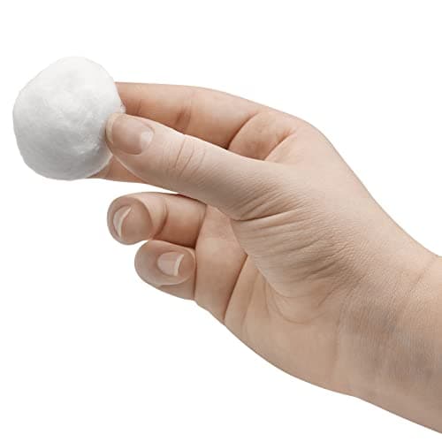 Amazon Basics Cotton Balls for Skincare, Makeup Removal, Cotton, Hypoallergenic, 200 Count (Previously Solimo) — view 3