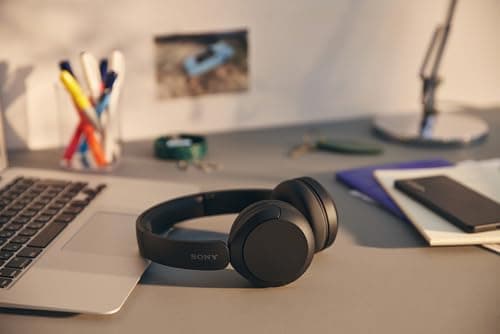 Sony WH-CH520 Wireless Headphones Bluetooth On-Ear Headset with Microphone and up to 50 Hours Battery Life with Quick Charging, Black — view 6