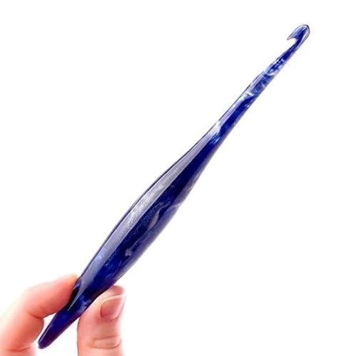 Furls Crochet Hook, Pisces Streamline Zodiac, Ergonomic Handle Crochet Hooks 7" (Streamline - Pisces, M - 8.00MM)