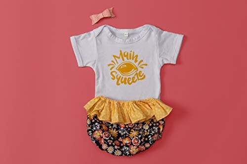 Cricut Baby Bodysuit Blank, 0-3 Months — view 2