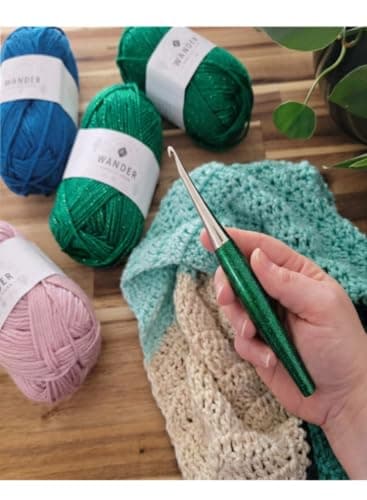 Furls Crochet Hook, Odyssey Emerald Green, Nickel Plated Tip for Effortless Glide, Ergonomic Handle Crochet Hooks 7" (G+) 4.50MM — view 3
