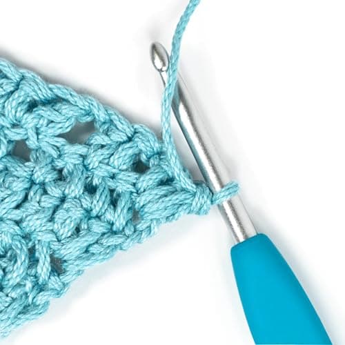 Clover 3672 Amour Crochet Hook Set, 10 sizes — view 4