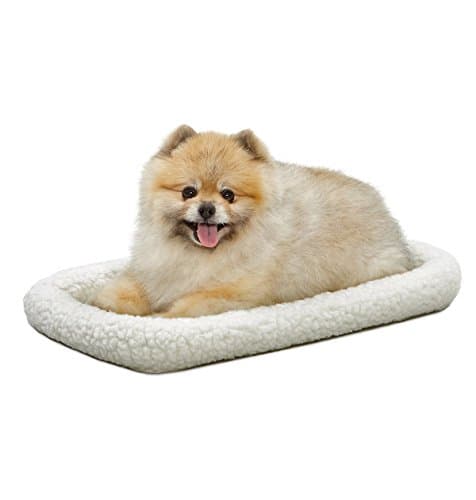 Midwest Homes for Pets 54cm x 33cm x 6.5cm White Fleece Dog or Cat Bed, Comfortable Bolster Dog Bed, Fits a 55.88cm Long Dog Crate, Easy Maintenance Machine Wash and Dry, White, 40222
