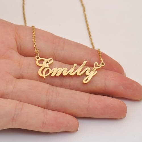 Aoloshow Peyton Name Necklace Heart Charm Pendant 18k Gold Plated Stainless Steel Jewelry for Womens Graduation