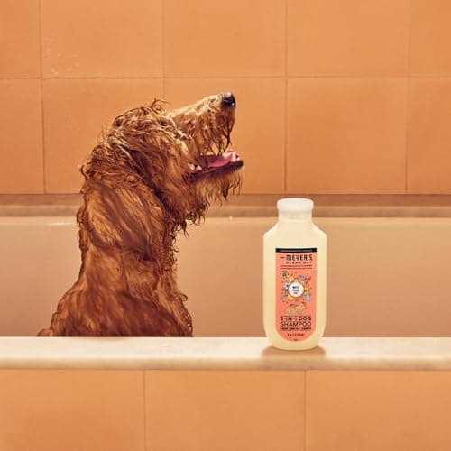 MRS. MEYER'S Clean Day 3 in 1 Dog Shampoo, White Peach Scent, 14oz — view 6