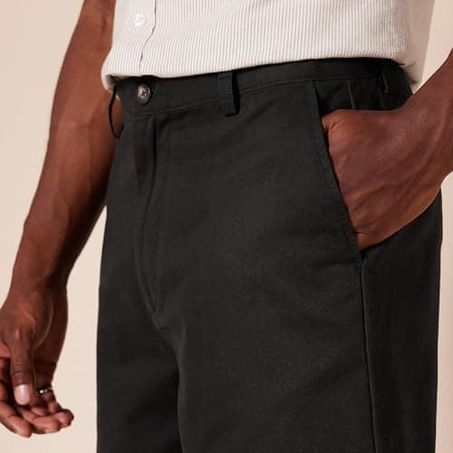 Amazon Essentials Men's Classic-Fit 9" Shorts, Black, 34 — view 3