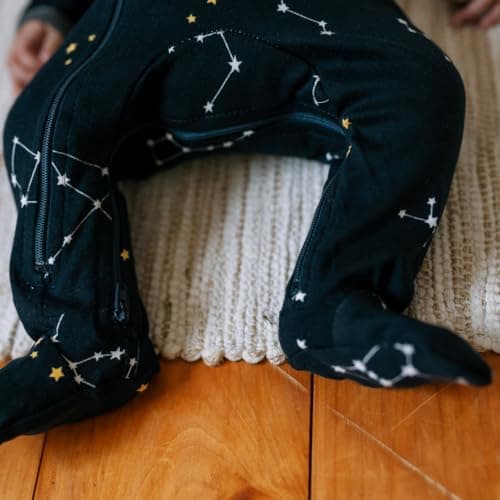 ZIPPYJAMZ Baby Sleepers, Organic GOTS Cotton Footed Onesies, Inseam Zipper for Quicker and Easier Diaper Changes - Galaxy Love - Navy (3-6 Months) — view 4