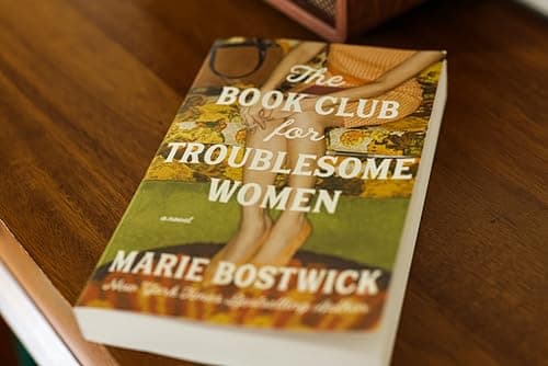 The Book Club for Troublesome Women: A Novel — view 3