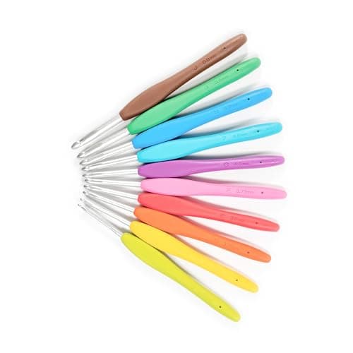 Clover 3672 Amour Crochet Hook Set, 10 sizes — view 2