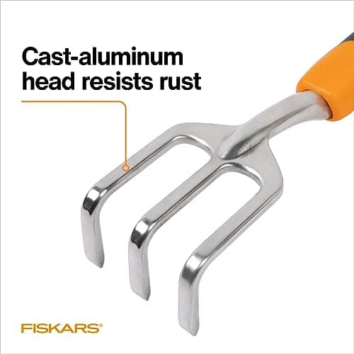 Fiskars Ergo Cultivator for Digging, Aerating Soil, and Weeding, Heavy Duty Garden Tool with Hanging Hole — view 3
