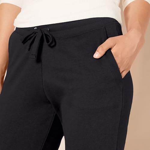 Amazon Essentials Women's Relaxed Fit Fleece Jogger Sweatpant, Black, Medium — view 3