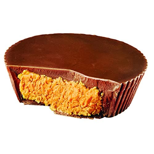 Reese's Half Pound Chocolate Peanut Butter Cup, Good Candy to Share, Candy for Kids, 226g (Pack of 1) — view 2