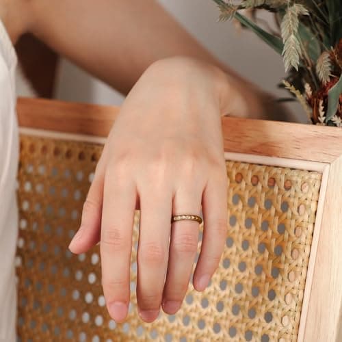 Egnaro Silicone Wedding bands women:2.5mm Wide - 2mm Thick Gold and Silver Rubber Rings with Half Size,4-8 Variety Multipack — view 3