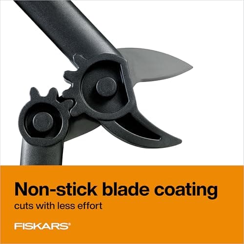 Fiskars 15-Inch PowerGear Loppers, Sharp Steel Blade Bush and Tree Trimmer, Cuts up to 1.25-Inch Diameter Branches, Rust Resistant and Lightweight Pruner, Yard Tools for Gardening — view 2