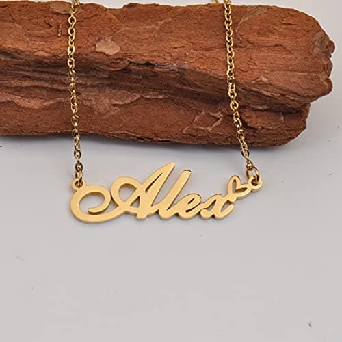 HUAN XUN Isabella Necklace for Women Stainless Steel Gold Heart Pendant — view 3