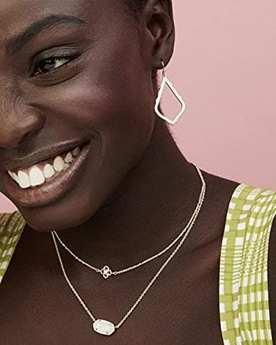 Kendra Scott Elisa Pendant Necklace for Women, Fashion Jewelry, 14k Gold-Plated, Rose Quartz — view 3