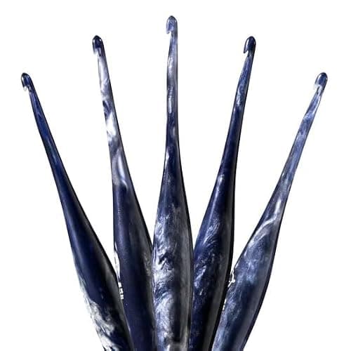 Furls Crochet Hook, Pisces Streamline Zodiac, Ergonomic Handle Crochet Hooks 7" (Streamline - Pisces, (G+) 4.50MM) — view 3