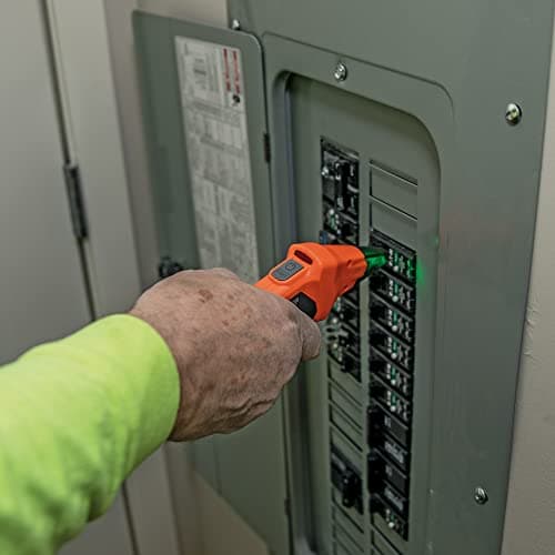 Klein Tools ET310 AC Circuit Breaker Finder, Electric and Voltage Tester with Integrated GFCI Outlet Tester — view 3