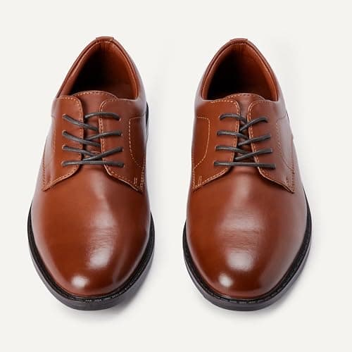 Amazon Essentials Boys' Lace-up Derby Dress Shoes, Tan, 3 Little Kid — view 3