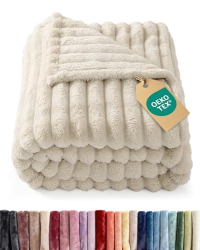 Super Soft Fleece Blanket Queen Size - Fleece Throw Blanket for Bed, Couch & Chair - Cozy, Warm & Breathable - All Season Fuzzy, Cute Decor, Microplush Bedding for Women, Men and Teens - 90x90, Cream