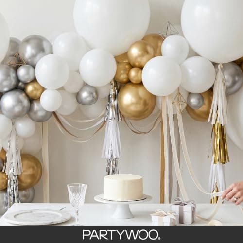 PartyWoo White Balloons 100 pcs 12 Inch Latex Helium Pastel White Balloons for Wedding Baby Shower Birthday Bridal Shower Graduation Engagement Princess Anniversary Party Decorations White-Y13 — view 7