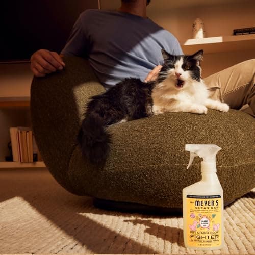 Mrs. MEYER'S CLEAN DAY Pet Stain & Odor Fighter, Orange Blossom Scent, 16oz — view 6