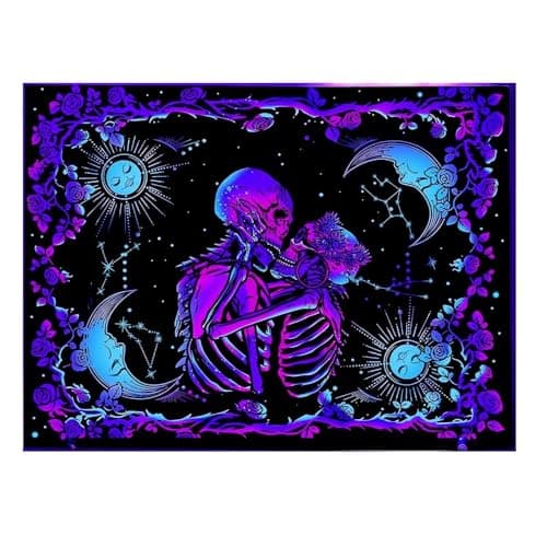 Jation Tapestry UV Light Reactive Skull Kiss Gothic Wall Hanging Art for Home Headboard Bedroom Living Room Dorm Decor in 150 * 130cm