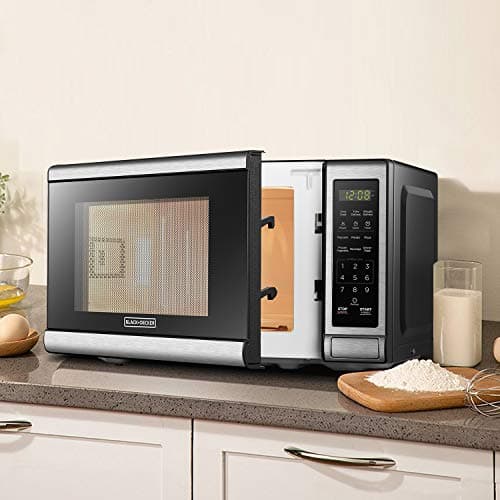 BLACK+DECKER Countertop Microwave Oven, 0.7 Cu.Ft, 700W, Stainless Steel — view 5