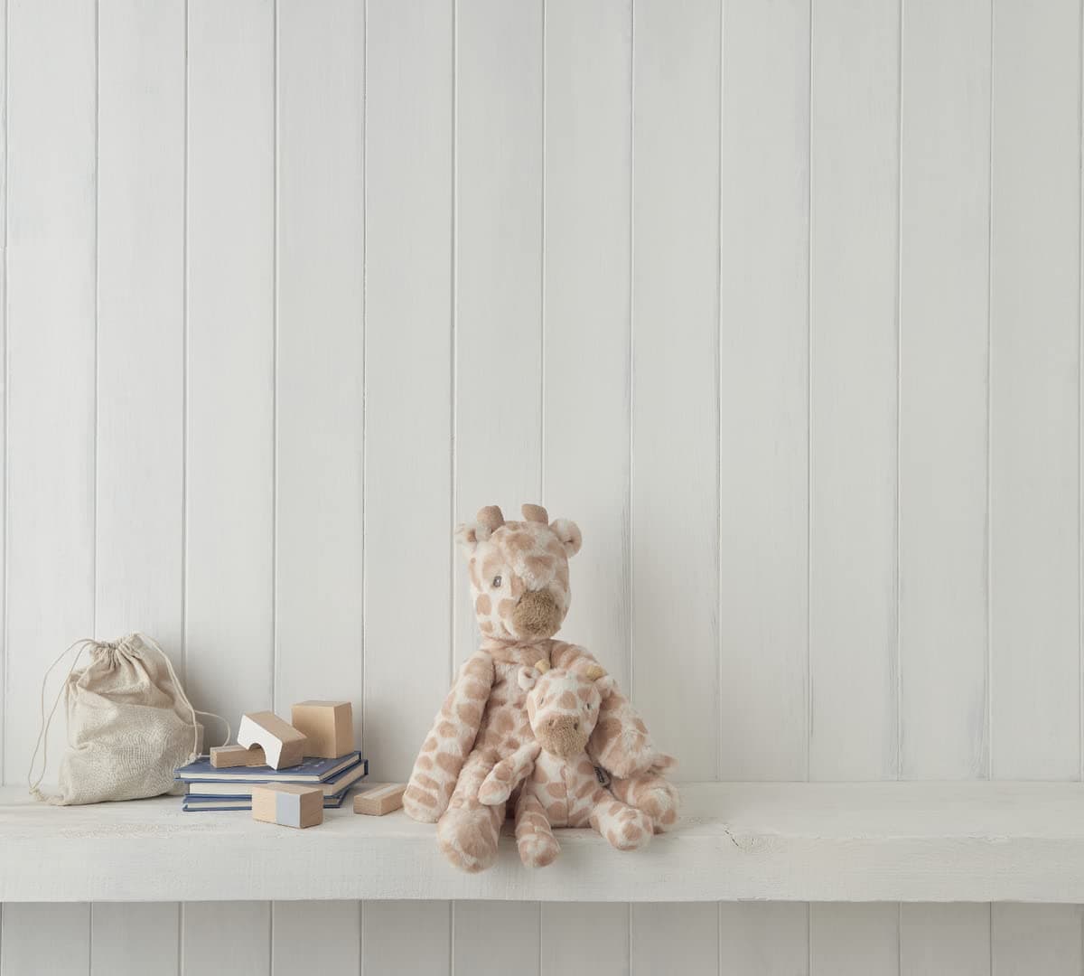 Mamas & Papas Welcome to the World Small Beanie Toy, Giraffe — view 3