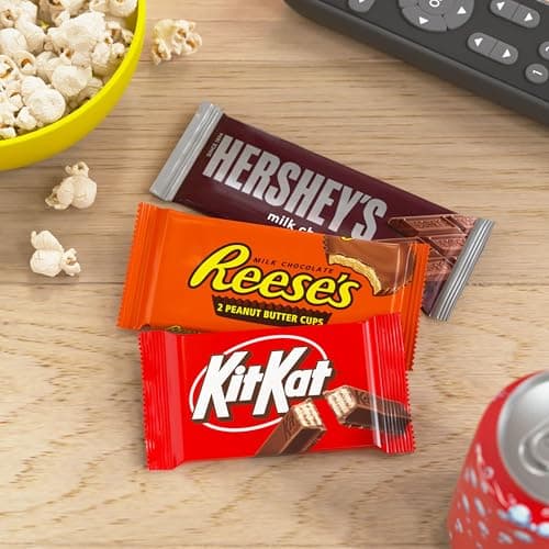 HERSHEY'S, KIT KAT and REESE'S Assorted Milk Chocolate Candy Variety Box, 27.3 oz (18 Pieces) — view 5