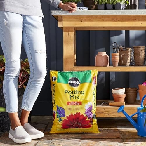 Miracle-Gro Potting Mix, 16 qt. (2-Pack) — view 2