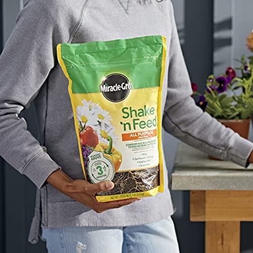 Miracle-Gro Shake 'N Feed All Purpose Plant Food, 8 lb. — view 3