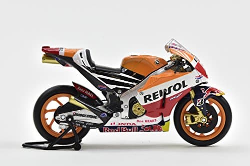 Honda RC213V Motorcycle #93 Marc Marquez Repsol Honda Team MotoGP (2015) 1/12 Diecast Model by New Ray — view 2