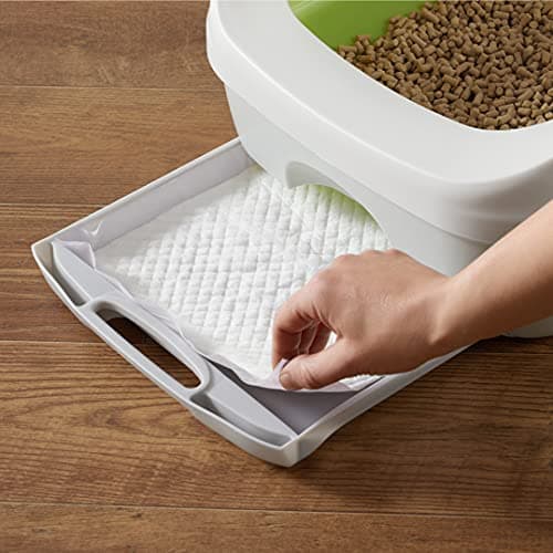 Amazon Basics Cat Pee Pads, Super Absorbent, Odor Control with Fresh Scent, Universal Fit for Litter Box, Multi Cat, Disposable, White/Purple, 100 Count — view 5