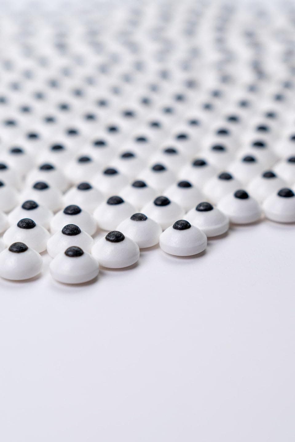 SPRINKLY - Sprinkle Shapes - Eyes - 25g Sample Packet — view 3