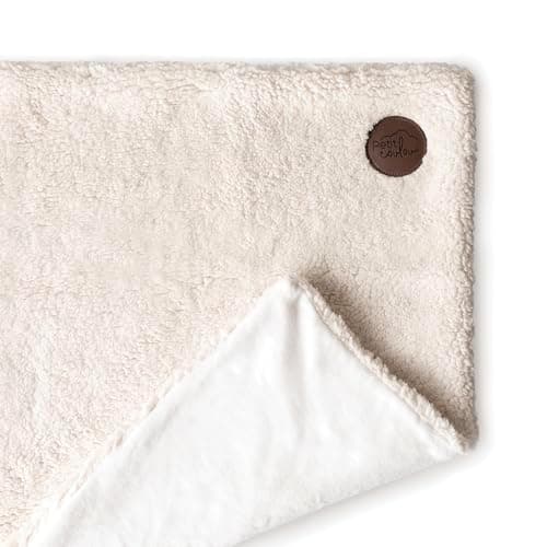 PETIT COULOU Teddy Bear Newborn Baby Gift Box 0-6 Months – Cozy Winter Set with Baby Mittens, Booties, Beanie & Blanket – Perfect New Born Gift for Warmth & Comfort (Sherpa) — view 2