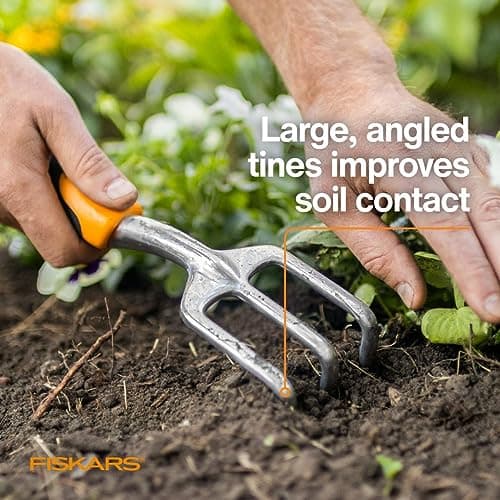 Fiskars Ergo Cultivator for Digging, Aerating Soil, and Weeding, Heavy Duty Garden Tool with Hanging Hole — view 5
