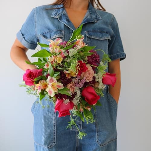 Callia Flowers - Bright & Cheerful Fresh Flower Bouquet - (Deluxe) Hand-Tied Fresh Cut with Vase, Fresh Flowers Delivery for Birthday, Sympathy - Floral Arrangements with Local Delivery — view 3
