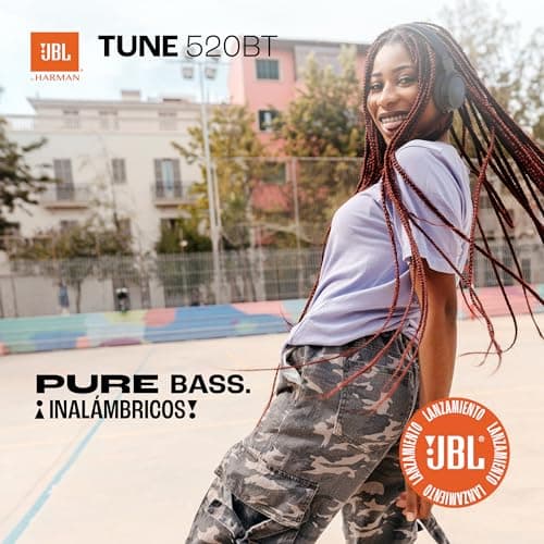 JBL Tune 520BT - Wireless On-Ear Headphones, Up to 57H Battery Life and Speed Charge, Lightweight, Comfortable and Foldable Design, Hands-Free Calls with Voice Aware (Black) — view 4