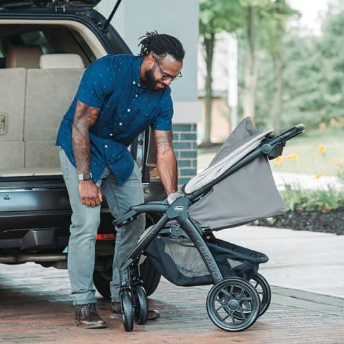 Chicco Bravo LE Quick-Fold 3-in-1 Travel System with Infant Car Seat — view 4