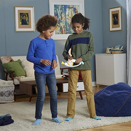 Hasbro Gaming Bop It! Electronic Game for Kids Ages 8 and up, Kids Games for 1 or More Players, Board Games for Kids, Kids Gifts — view 9