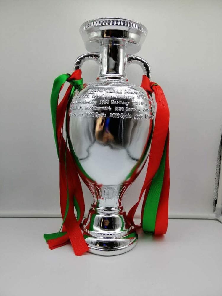 MU Tema de Fútbol 2020 Copa de Europa Trofeo de Campeón Del Modelo 1: 1 Fans Barra Decorar Adornos de Recuerdos,16cm,UNA — view 3