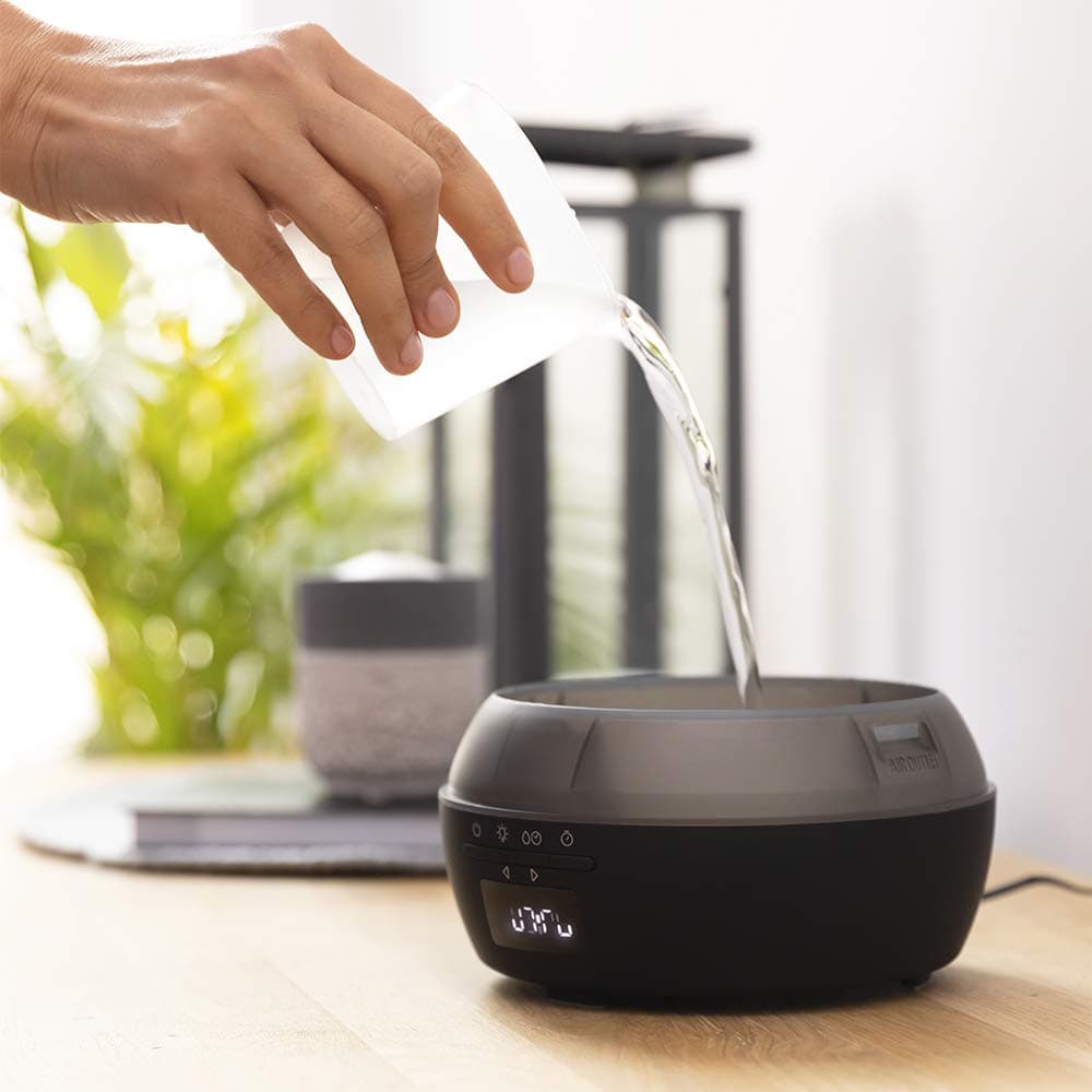 Cecotec Difusor de aromas PureAroma 550 Connected Black Woody. Capacidad 500ml, Pantalla LED, Altavoz, Control por bluetooth, App, Temporizador 12h, 3 Modos de funcionamiento, Cobertura 30m2 — view 3